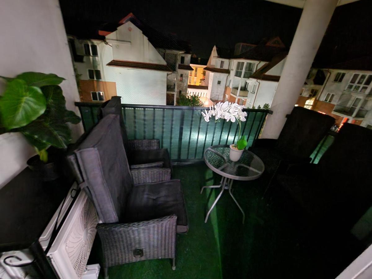 Kleopatra Apartman Hajdúszoboszló Exteriör bild