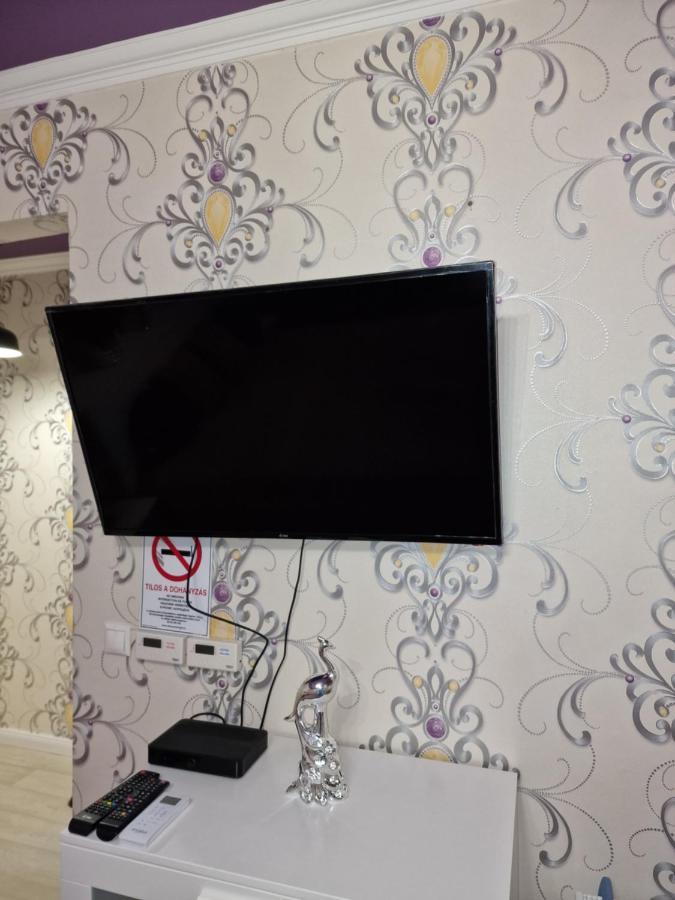 Kleopatra Apartman Hajdúszoboszló Exteriör bild