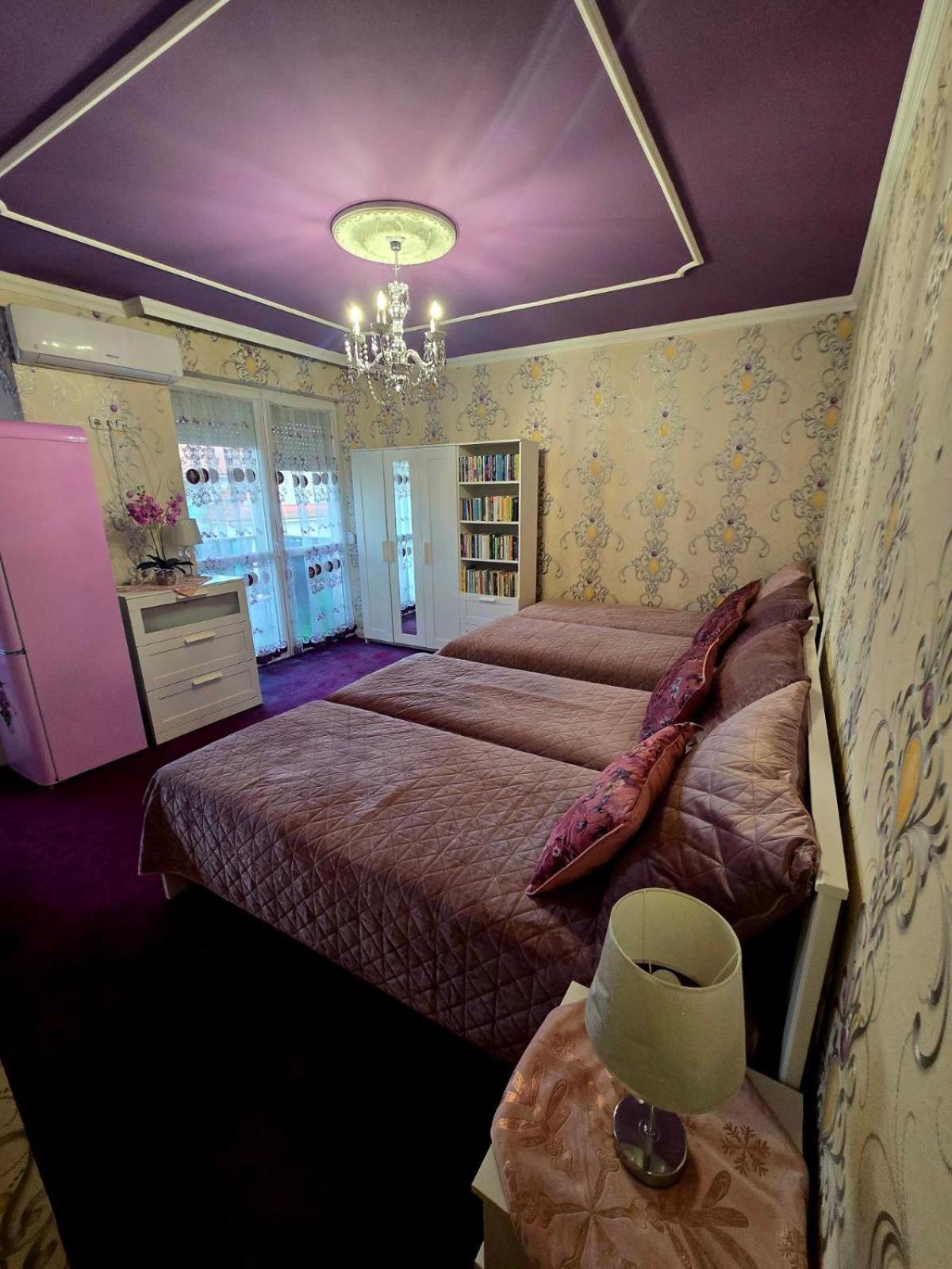Kleopatra Apartman Hajdúszoboszló Exteriör bild